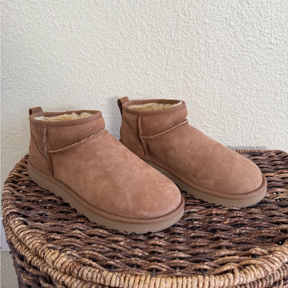 Ugg Minis